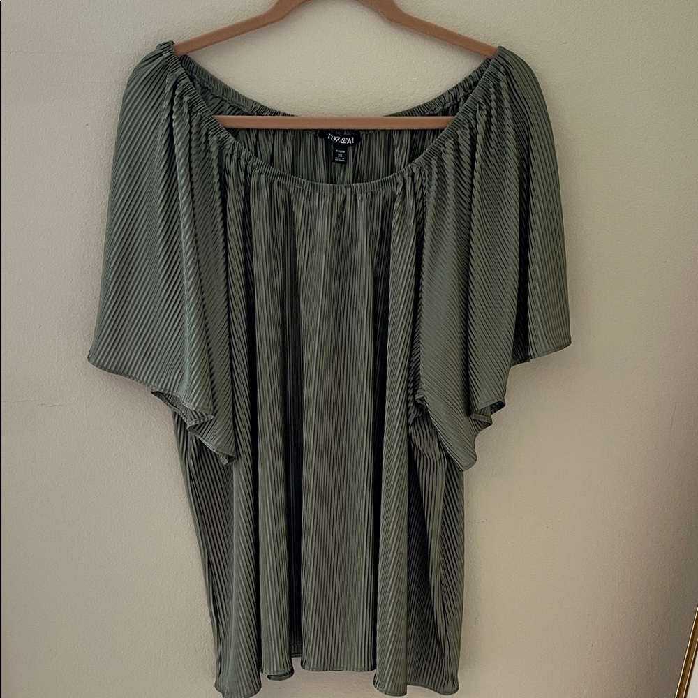 Roz & Ali Pleated Olive Blouse